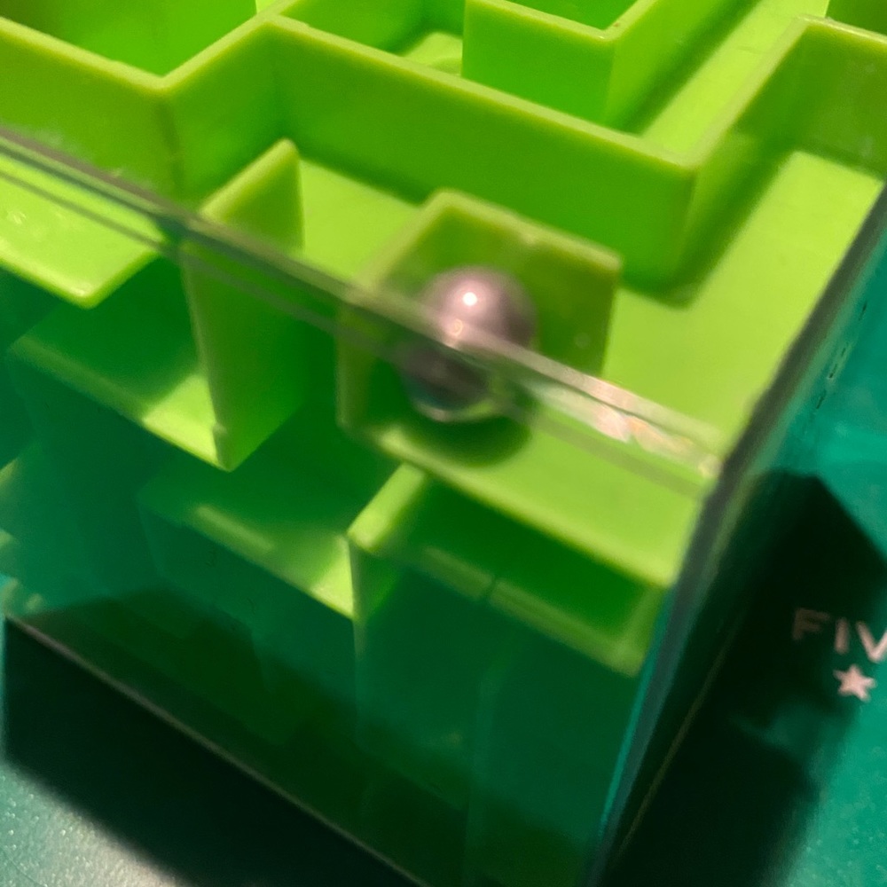 Labyrinth cube - Picture 3 of 4